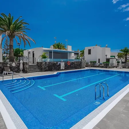 Cozy - 150 Meters From The Beach, Free Wi-fi Lejlighed