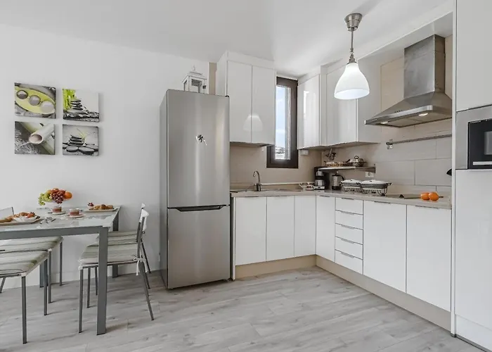 Cozy - 150 Meters From The Beach, Free Wi-fi Playa de las Américas