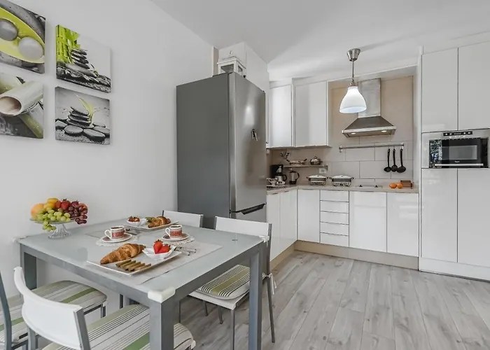 Апартаменти Cozy - 150 Meters From The Beach, Free Wi-fi Плайя-де-лас-Амерікас